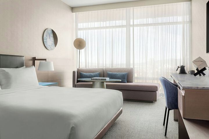 Room 41 of 65