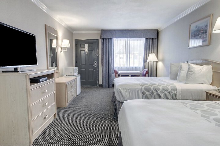 Room 5 of 28