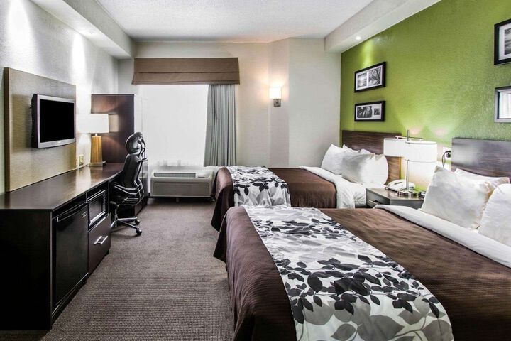 Room 13 of 42