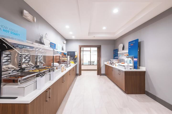 Holiday Inn Express Hotel & Suites St. Robert by IHG