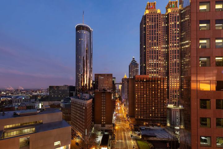 The Candler Hotel Atlanta Curio Collection by Hilton