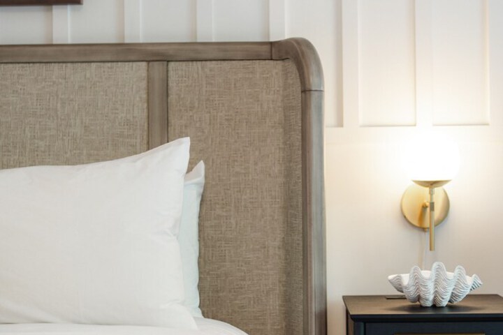 Greyfinch Chatham Inn