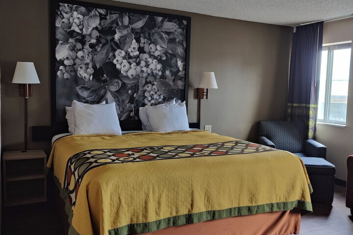 Super 8 by Wyndham Kutztown / Allentown Area