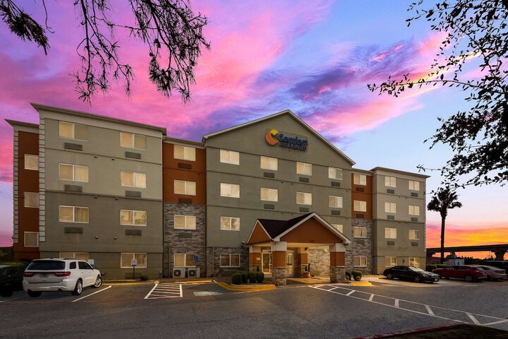 Hotel 4 of 39
