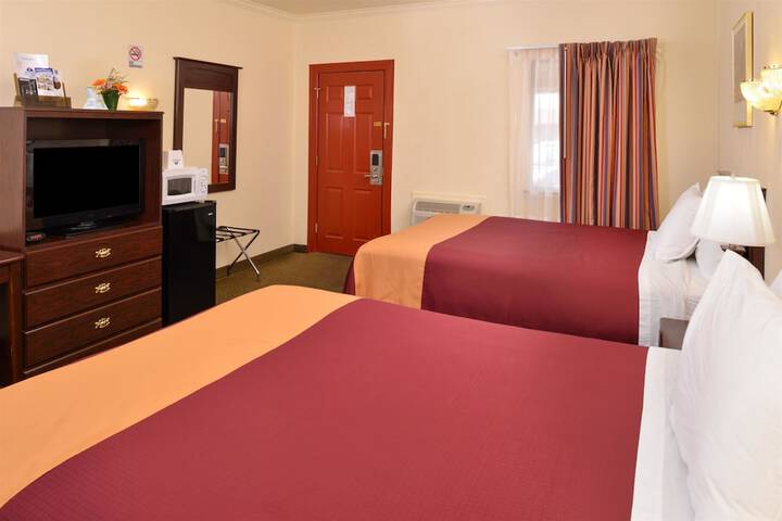 Room 9 of 19