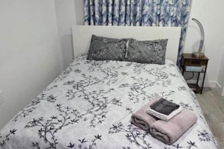 Entire guest basement suite in Cochrane AB