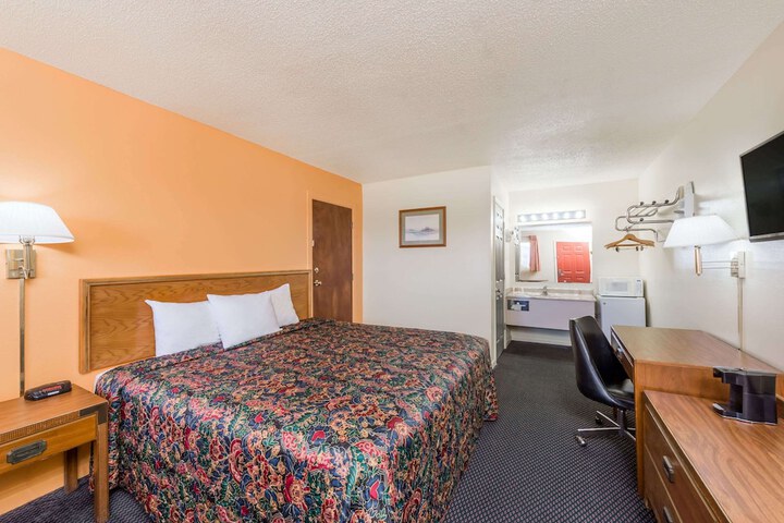 Room 20 of 35