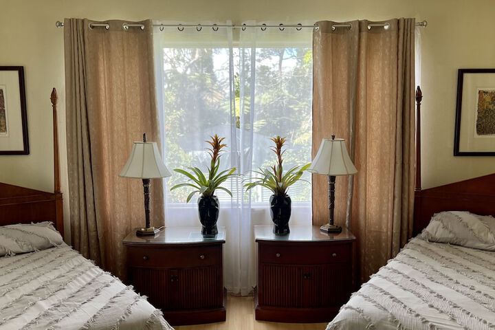 Room 32 of 74