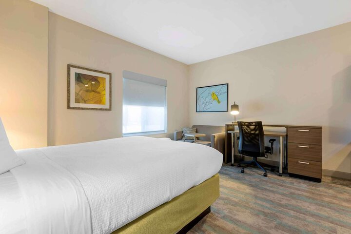Room 20 of 26