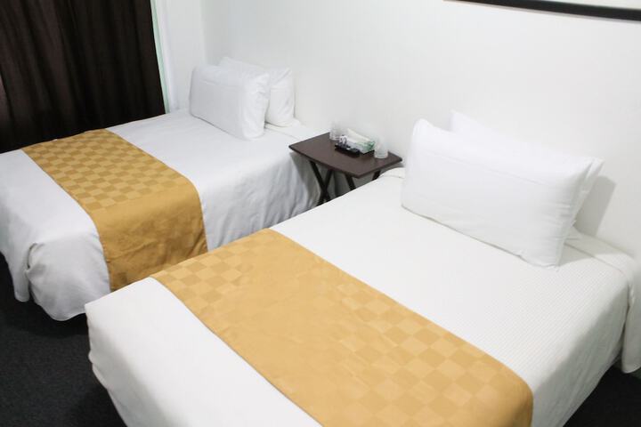 Room 16 of 34