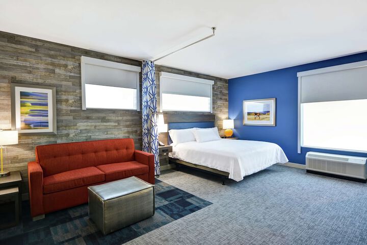 Room 11 of 33