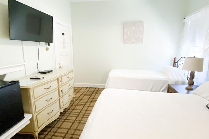 Room 49 of 468