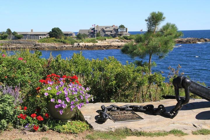 The Rhumb Line Resort