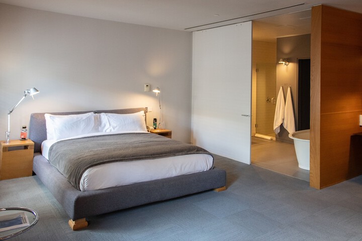 Room 30 of 109