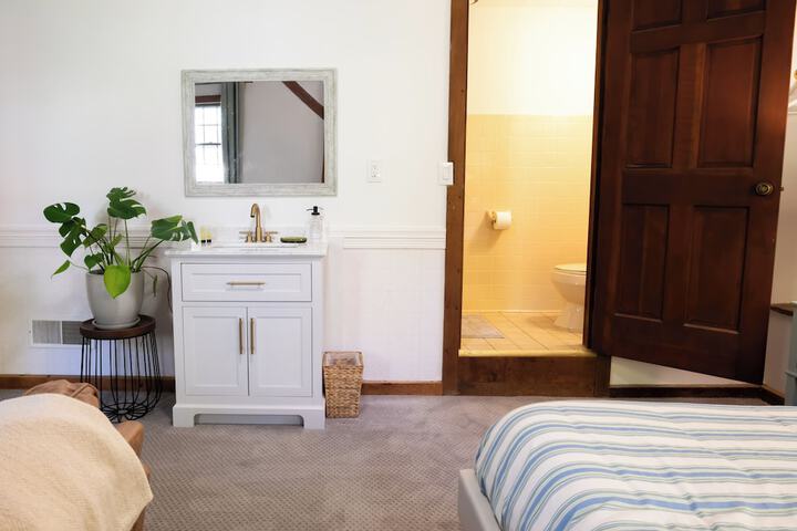 Room 40 of 61