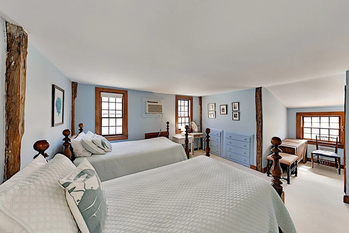 Timeless Cape Near Cold Storage Beach 4 Bedroom Home