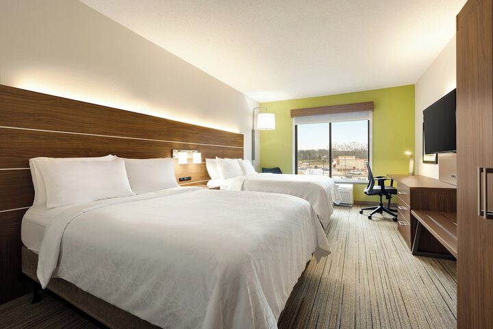 Holiday Inn Express Hotel and Suites of Opelika / Auburn by IHG