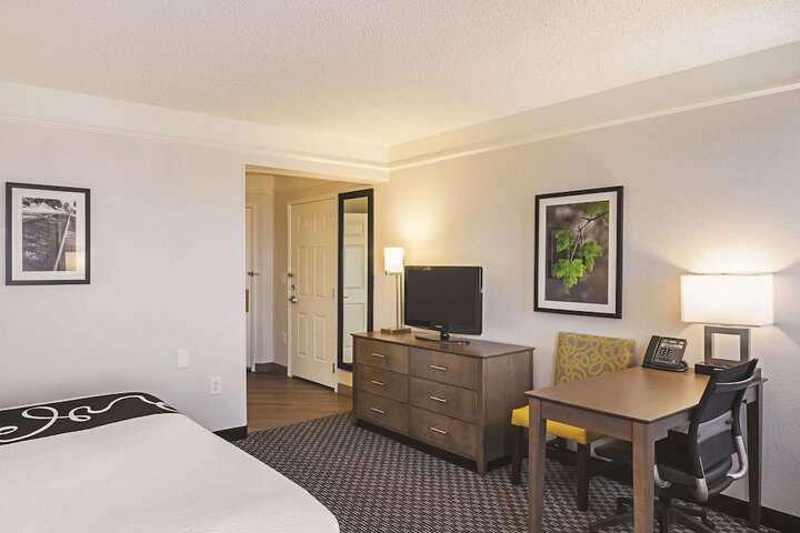 La Quinta Inn & Suites by Wyndham Denver Tech Center