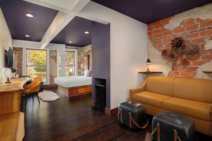The Horton Hotel and Rooftop Lounge