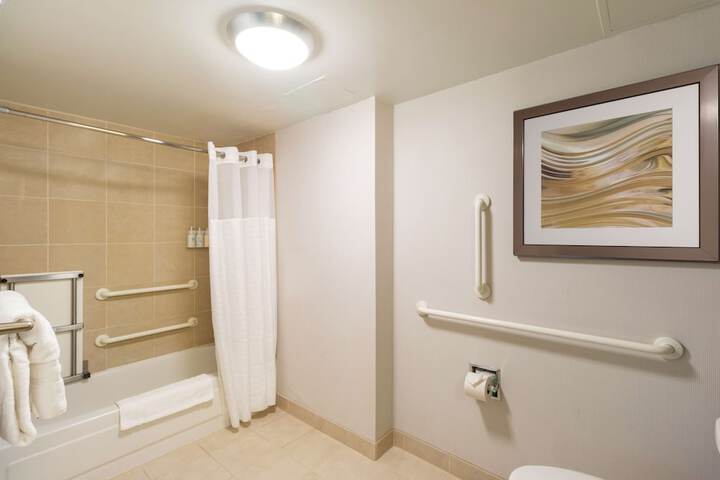 Room 29 of 40
