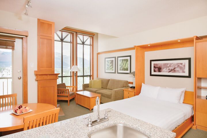 Room 16 of 31