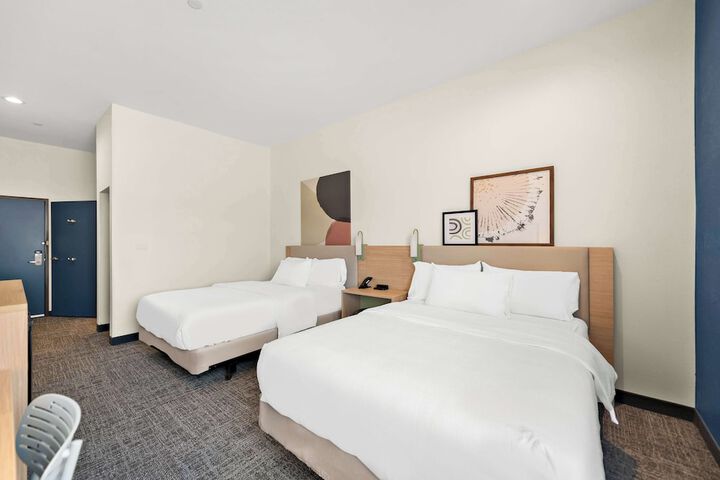 Room 29 of 39