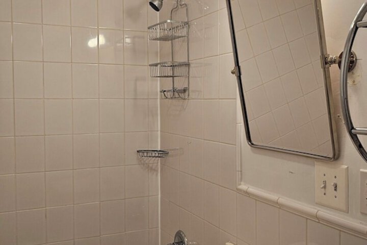 Room 217 of 238