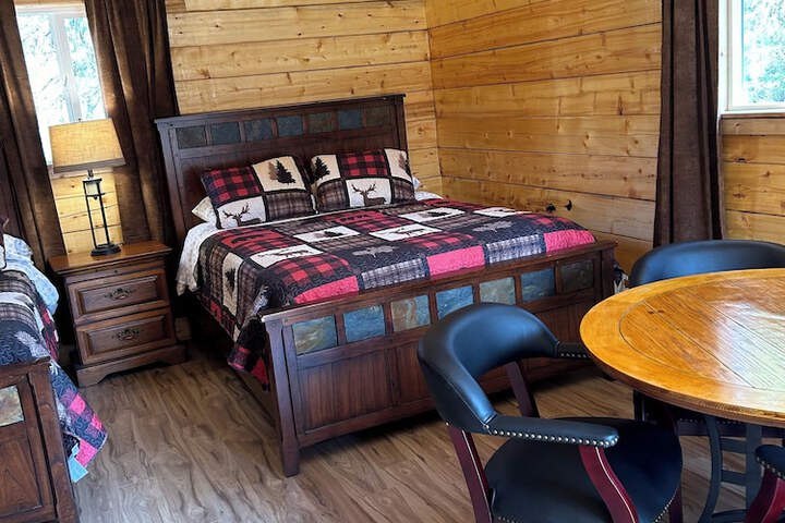 Carlo Creek Cabins