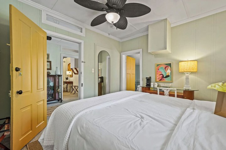 The Old Carrabelle Hotel