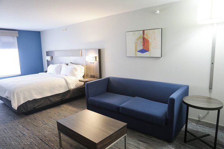 Holiday Inn Express Hotel & Suites Douglas by IHG