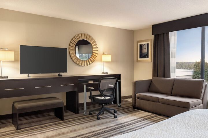 Room 15 of 43