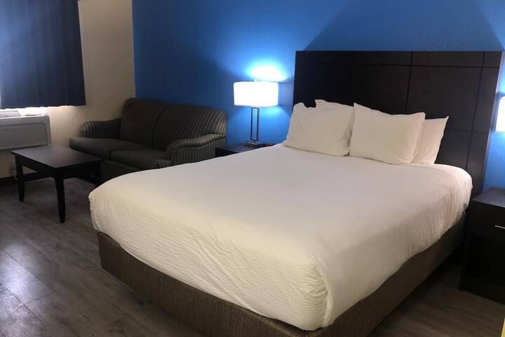 Room 17 of 75
