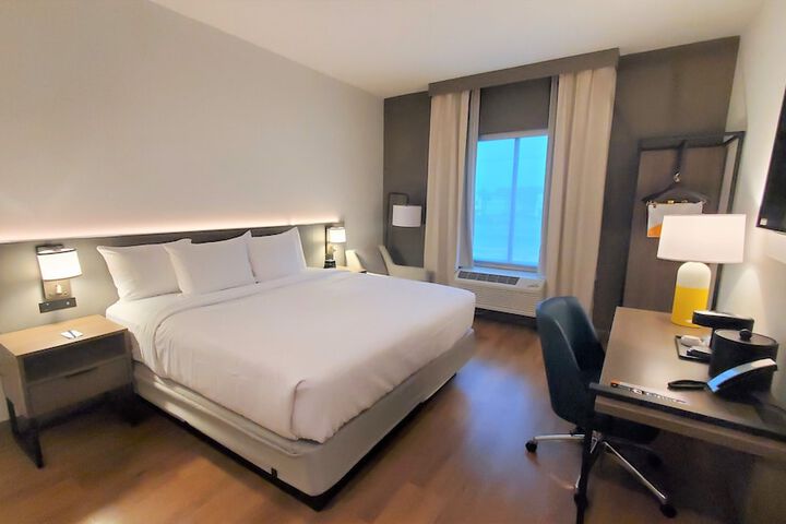 Room 21 of 41