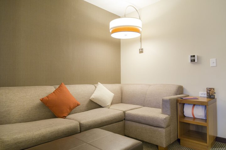 Hyatt Place Buffalo / Amherst