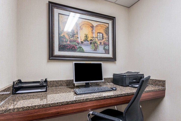 Business Center 28 of 28