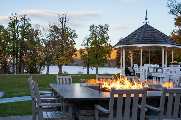 Fort William Henry Hotel and Conference Center