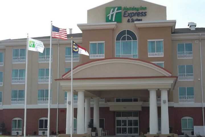 Holiday Inn Express Hotel & Suites Smithfield - Selma I -95 by IHG