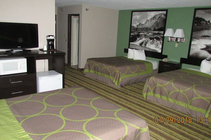 Room 11 of 35