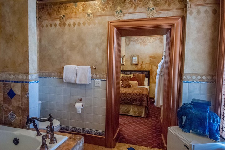 Room 56 of 71