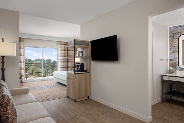 Room 80 of 116