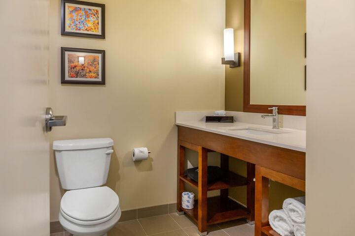 Comfort Inn & Suites Gap Amish Country