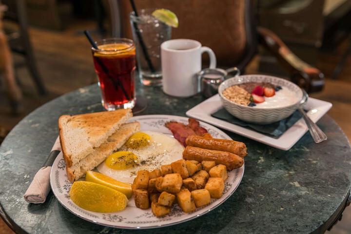 Breakfast/Coffee Service 41 of 50