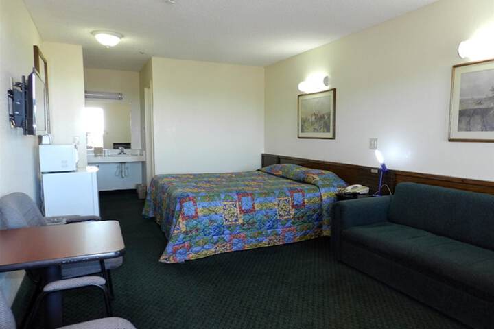 Room 18 of 34