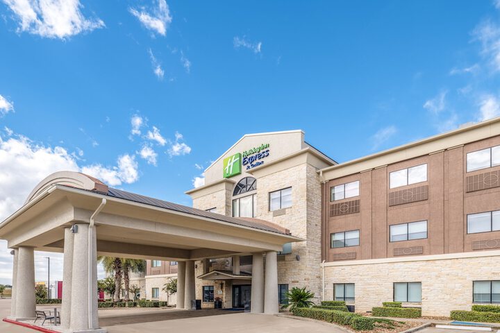 Holiday Inn Express Hotel & Suites BEAUMONT NW by IHG