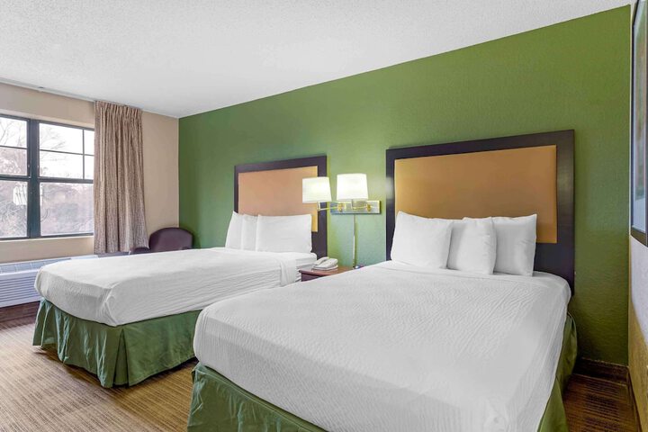 Room 21 of 28