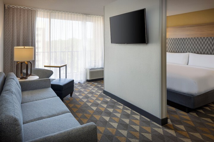 Room 102 of 149