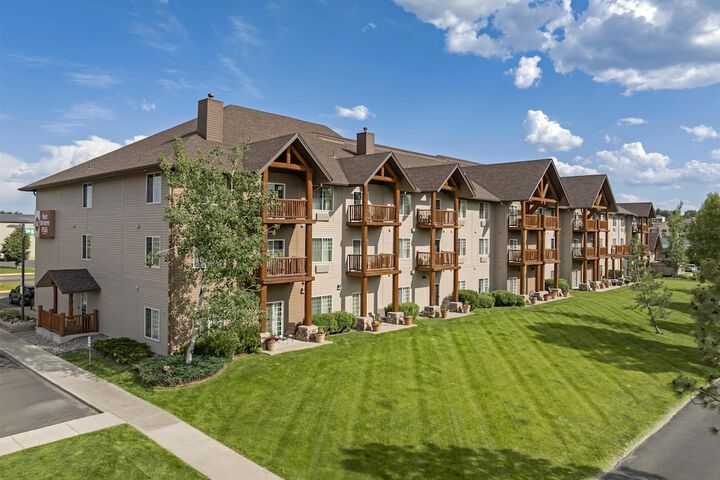 Best Western Plus Riverfront Hotel & Suites