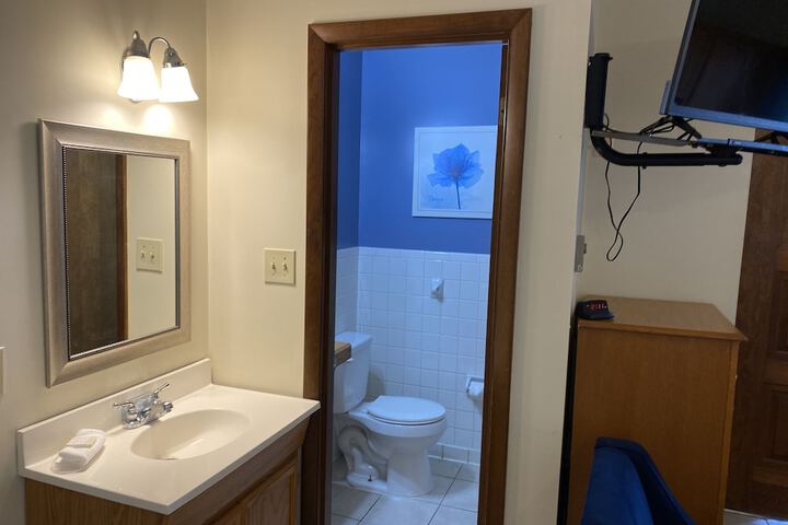 Room 17 of 32