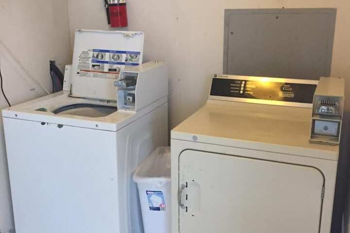 Laundry 26 of 30