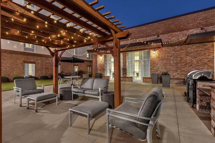 Terrace/Patio 34 of 35
